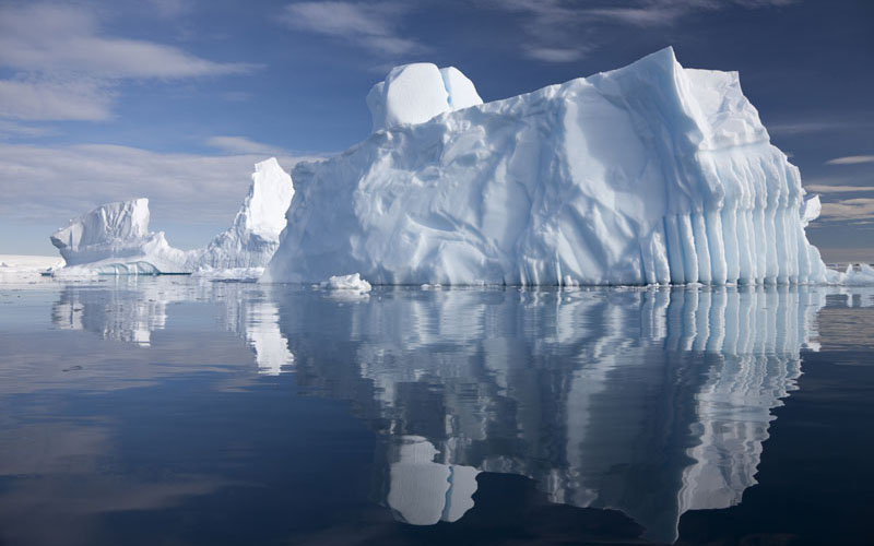 ArcticMix - iceberg image