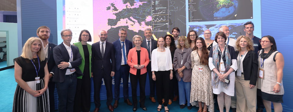 President Ursula von der Leyen visiting the European Digital Ocean Pavilion for a demonstration of the Digital Twin of the Ocean.