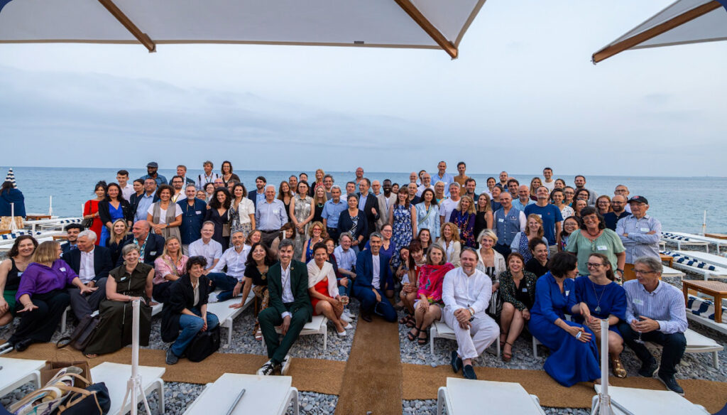 30th anniversary group photography